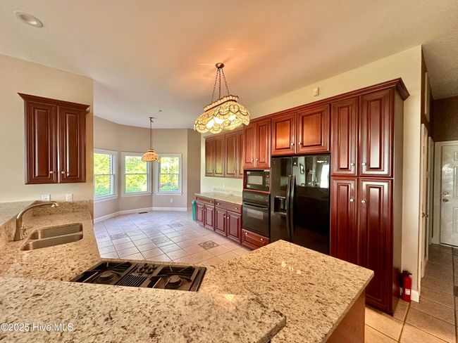 141 Baybreeze Dr, House other with 4 bedrooms, 6 bathrooms and 3 parking in Shiloh NC | Image 15