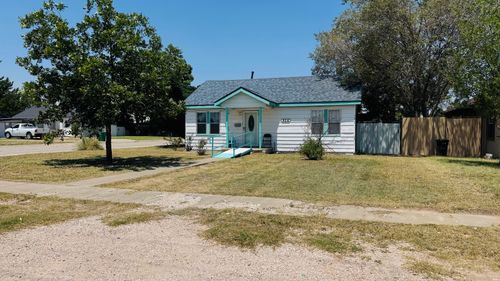 422 W Avenue C, Lovington, NM, 88260-4338 | Card Image