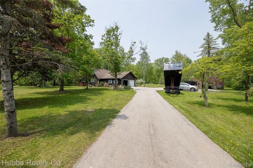 3960 Hanes Rd, Vassar, MI, 48768-9297 | Card Image