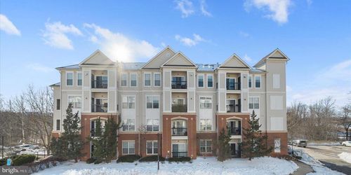 7-402-11350 Aristotle Dr, FAIRFAX, VA, 22030-0922 | Card Image