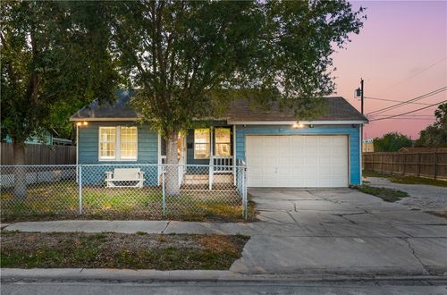 4905 Willowbrook Dr, Corpus Christi, TX, 78411-3929 | Card Image