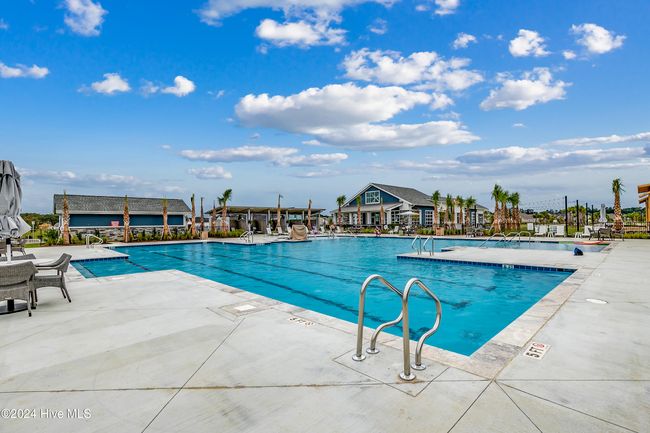 Outdoor pool | Image 49