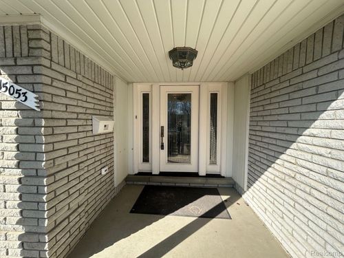 15053 Inbrook Dr, Plymouth, MI, 48170-2725 | Card Image