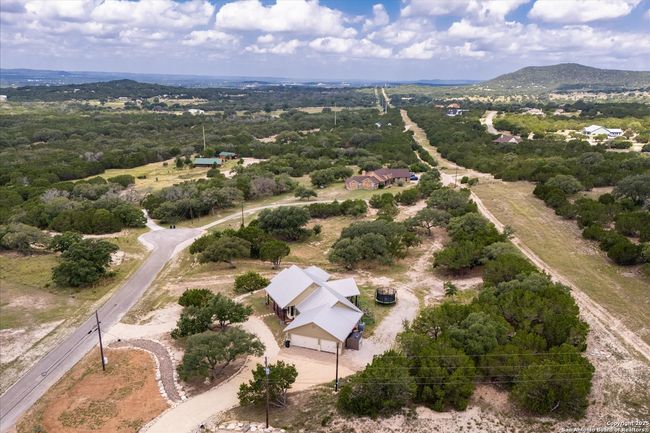 122 Twisting Oak Ct, House other with 4 bedrooms, 3 bathrooms and null parking in Pipe Creek TX | Image 48