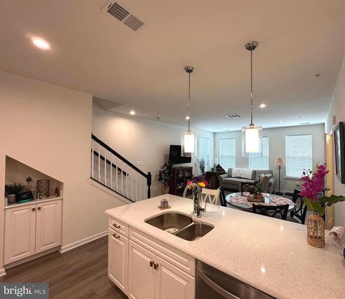 611-9402 James Macgowan Ln, OWINGS MILLS, MD, 21117-5921 | Card Image