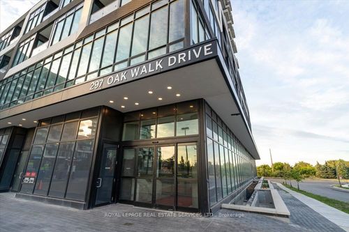 2002-297 Oakwalk Dr, Oakville, ON, L6H3R6 | Card Image