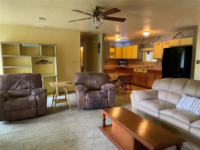 Plenty of room | Image 15