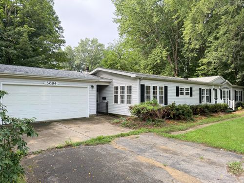 3084 S Pipestone Road, Benton Charter Township, MI, 49022 | Card Image
