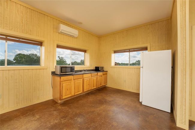 1470 S Nassau Rd, Home with 3 bedrooms, 3 bathrooms and null parking in Round Top TX | Image 24