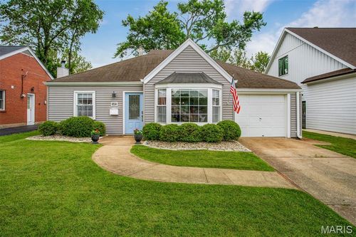 858 Chelsea Ave, Saint Louis, MO, 63122-3240 | Card Image