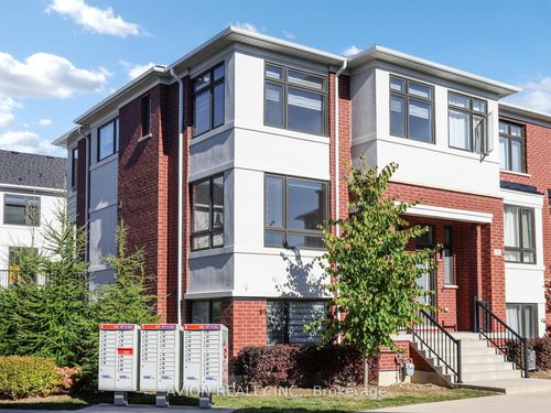 35 Thomas Armstrong Lane, Richmond Hill, ON, L4C5S6 | Card Image