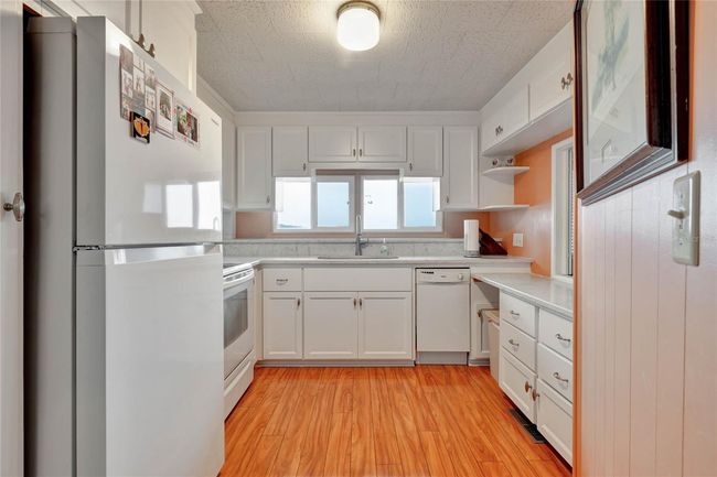 13 Sunrise Trl, House other with 2 bedrooms, 2 bathrooms and null parking in FRUITLAND PARK FL | Image 12
