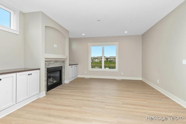 Living Room | Image 4