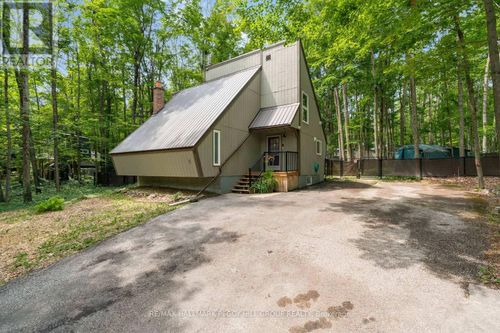 6 Slalom Dr, Oro Medonte, ON, L0K1N0 | Card Image