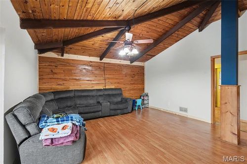 1742 E Forest Ln, Owensville, MO, 65066-2570 | Card Image