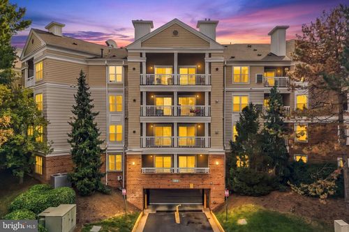 317-2204 Westcourt Ln, HERNDON, VA, 20170-5828 | Card Image