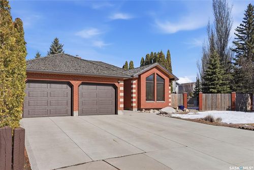214 Forsyth Crt, Saskatoon, SK, S7N4H2 | Card Image