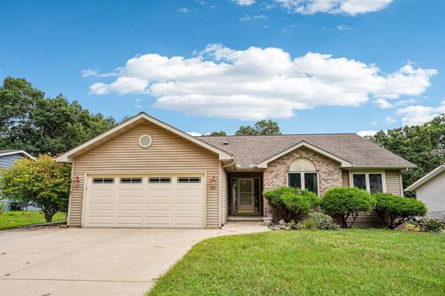 510 Oakridge Dr, Portage, WI, 53901-1220 | Card Image