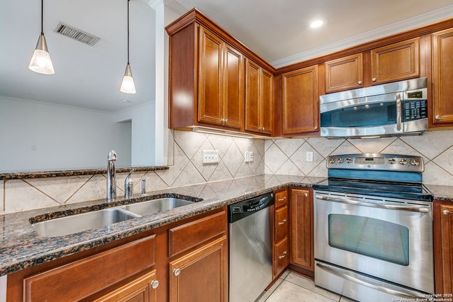 APT-601 - 100 Lorenz Rd, Condo with 2 bedrooms, 2 bathrooms and null parking in San Antonio TX | Image 13