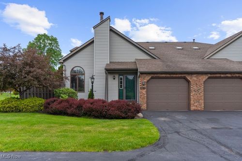 100 Talsman Dr, Canfield, OH, 44406-1972 | Card Image