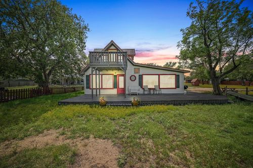 734 Island Dr, Bluffton, TX, 78607-3022 | Card Image