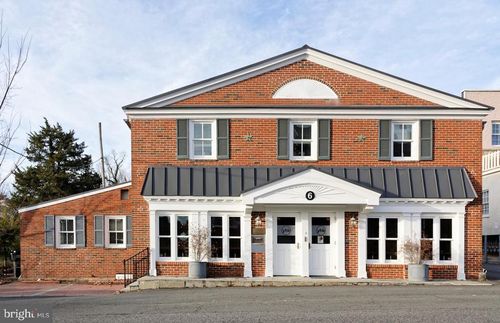 6 N Pendleton St, MIDDLEBURG, VA, 20117-2681 | Card Image