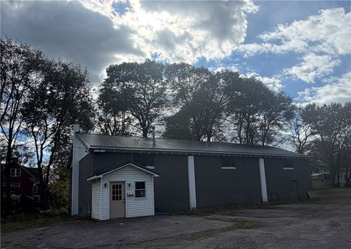162 Caledonia St, Lockport, NY, 14094-2726 | Card Image