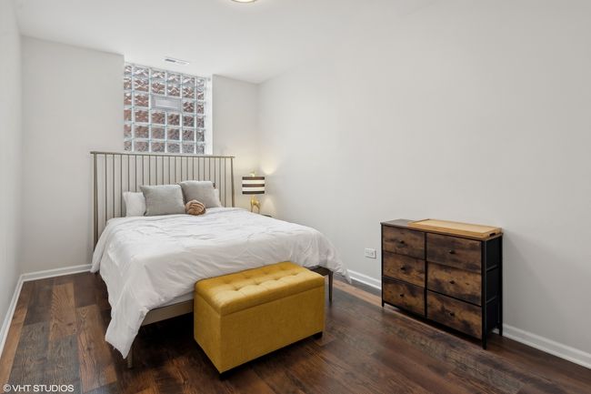 APT-1F - 7438 N Hermitage Ave, Condo with 4 bedrooms, 2 bathrooms and null parking in CHICAGO IL | Image 12