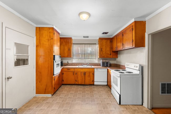 202 S Edgewood Dr, House other with 4 bedrooms, 2 bathrooms and null parking in Statesboro GA | Image 8