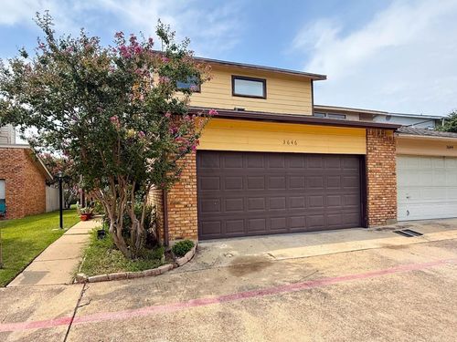 3646 Fore Cir, Farmers Branch, TX, 75234-2451 | Card Image