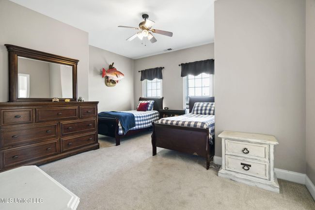 18-web-or-mls-835 Shadow View Dr-18 | Image 22
