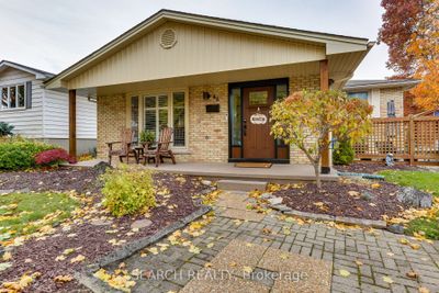 46 Carmen Cres, House other with 3 bedrooms, 2 bathrooms and 4 parking in London ON | Image 2