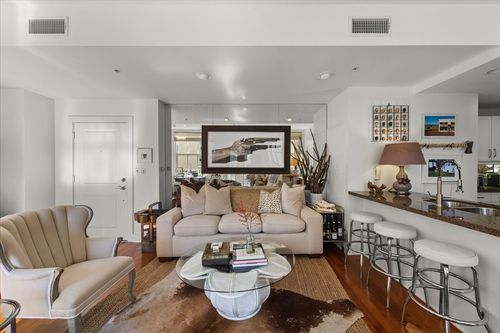 411 W 7th St, Fort Worth, TX, 76102-3602 | Card Image