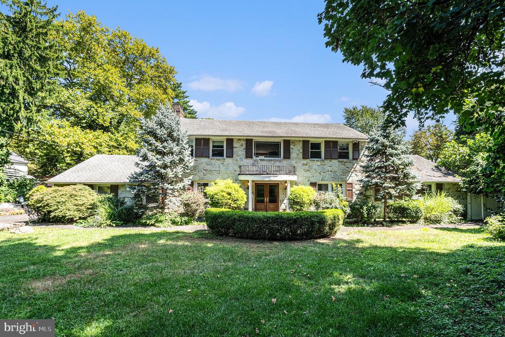 Hilton Ln, Elkins Park, PA 19027
