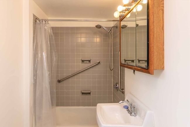 70 Tashmoo Ave, House other with 5 bedrooms, 4 bathrooms and 3 parking in Vineyard Haven MA | Image 8