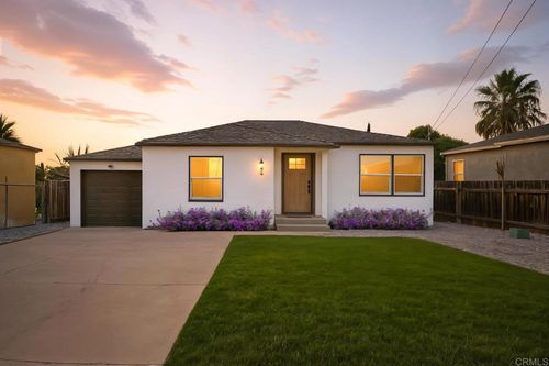 444 La Presa Ave, Spring Valley, CA, 91977-6017 | Card Image