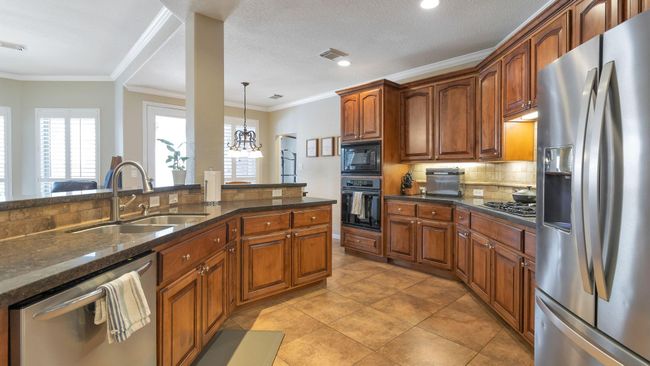 2603 Hendricks Lakes Dr, House other with 5 bedrooms, 4 bathrooms and 3 parking in Spring TX | Image 8