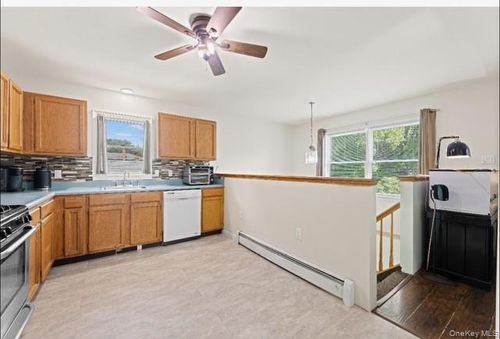 103 E 24th St, Huntingtn Sta, NY, 11746-3703 | Card Image