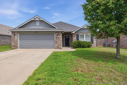 1435 W Burnham Ave, Sapulpa, OK, 74066-6604 | Card Image
