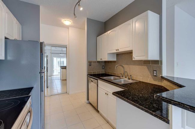 302 - 42 6a St Ne, Condo with 2 bedrooms, 2 bathrooms and 1 parking in Calgary AB | Image 10