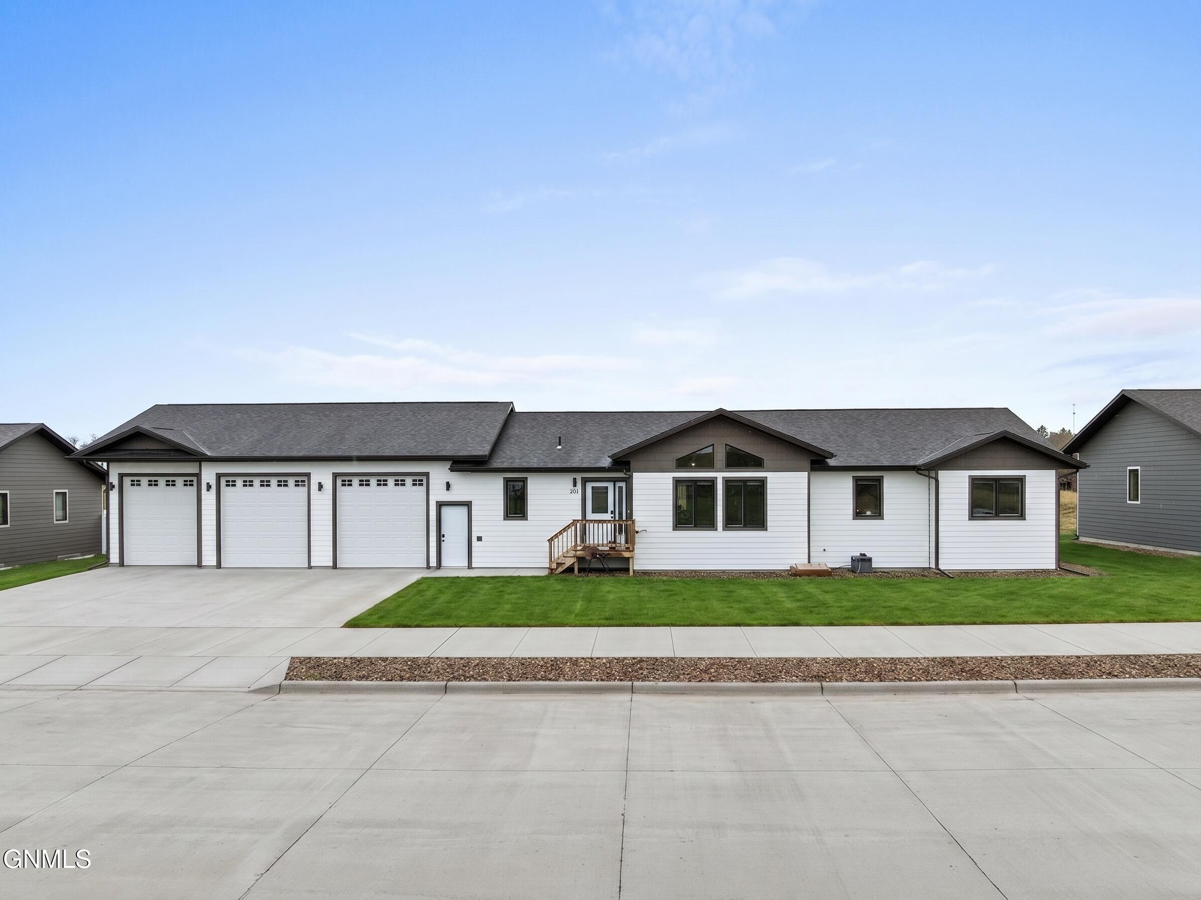 Residential in Watford City