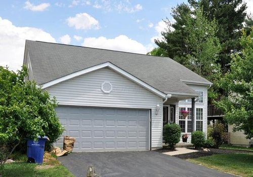 3632 Motts Place Ct, Canal Winchester, OH, 43110-9693 | Card Image