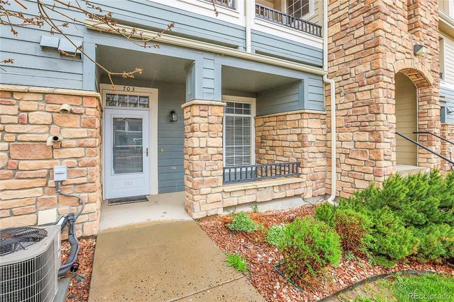 APT-703 - 457 Black Feather Loop, Condo with 2 bedrooms, 2 bathrooms and 2 parking in Castle Rock CO | Image 4