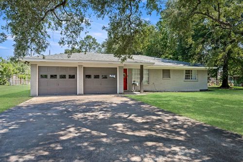 8160 Laurie Ln, Lumberton, TX, 77657-6829 | Card Image