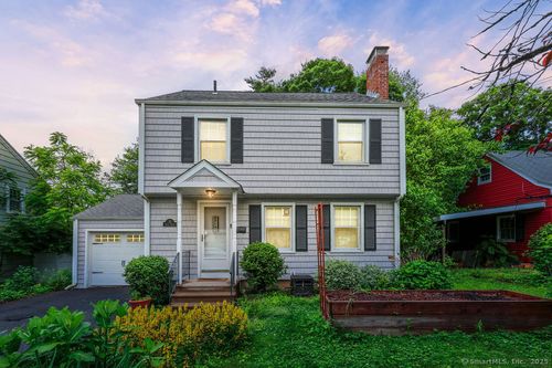 35 Tunxis St, New Britain, CT, 06053-2427 | Card Image