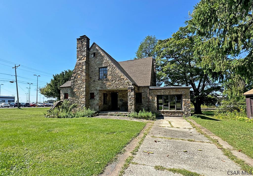 Old Colony Dr, Johnstown, PA 15904