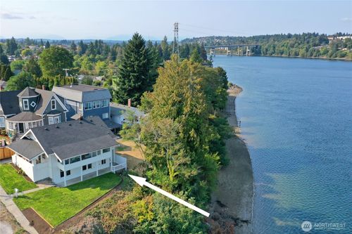 110 11th Street Pl, Bremerton, WA, 98337-1808 | Card Image