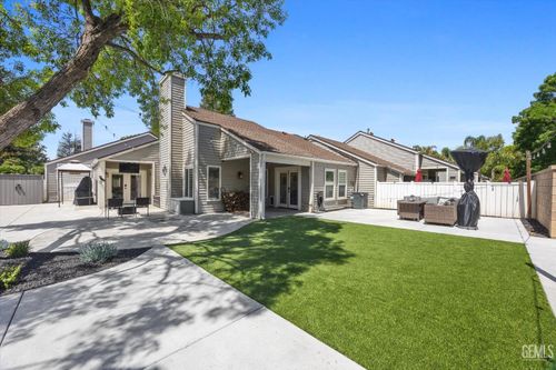 96-8000 Kroll Way, Bakersfield, CA, 93311-1129 | Card Image