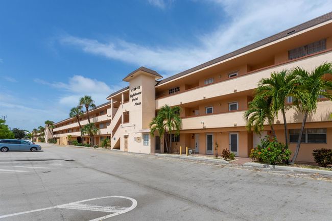 APT-367 - 4500 N Federal Hwy, Condo with 2 bedrooms, 2 bathrooms and null parking in Lighthouse Point FL | Image 24