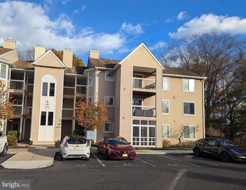 409 Silvia St, Ewing, NJ, 08628-3233 | Card Image